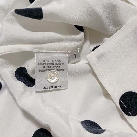 Black and White Polka Dot Three-Quarter Sleeve Silk Blouse - Picture 11 of 12